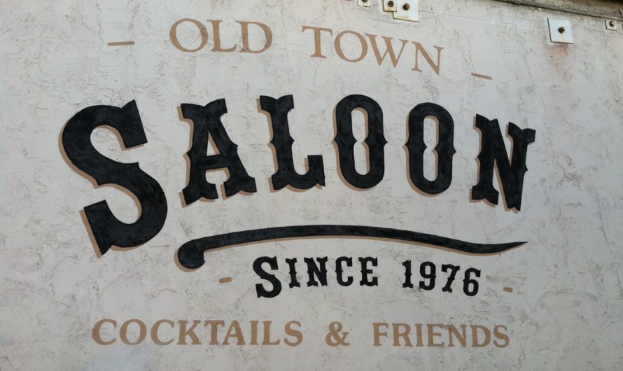 Old Town Saloon: Cocktails & Friends Since 1976
